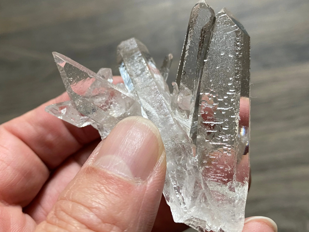 Corinto Quartz Cluster Clearly Transmits Huge Energy