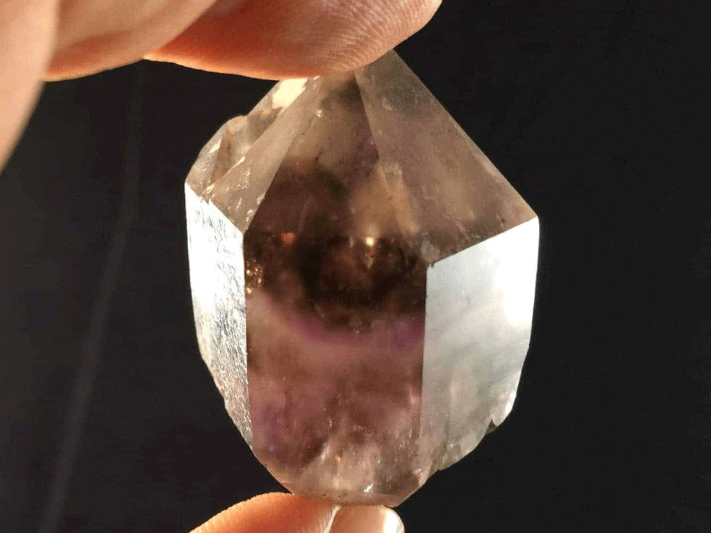 Brandberg Amethyst Smoky Skeletal Single Point 004