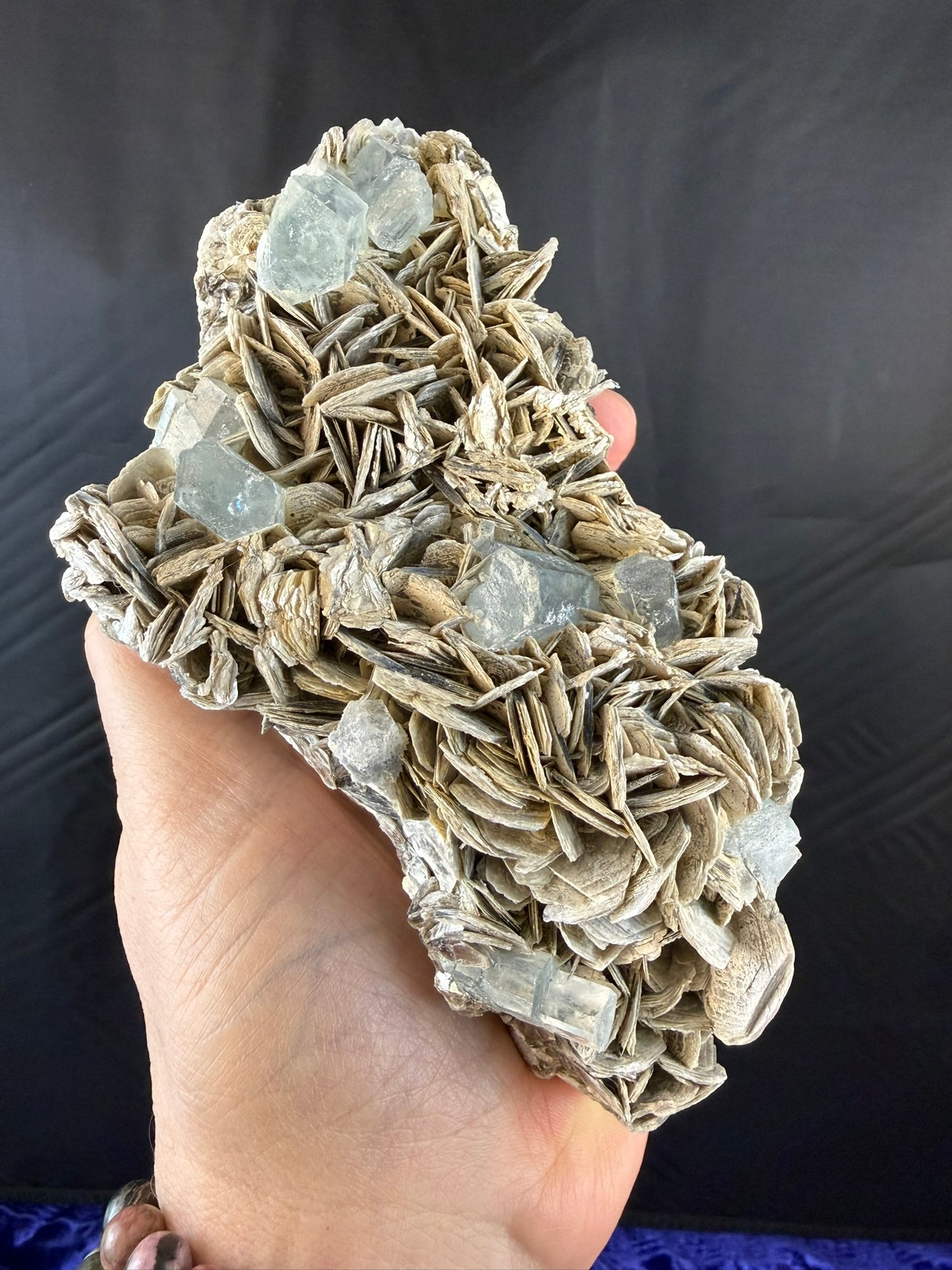 Aquamarine on Muscovite on Granite #002